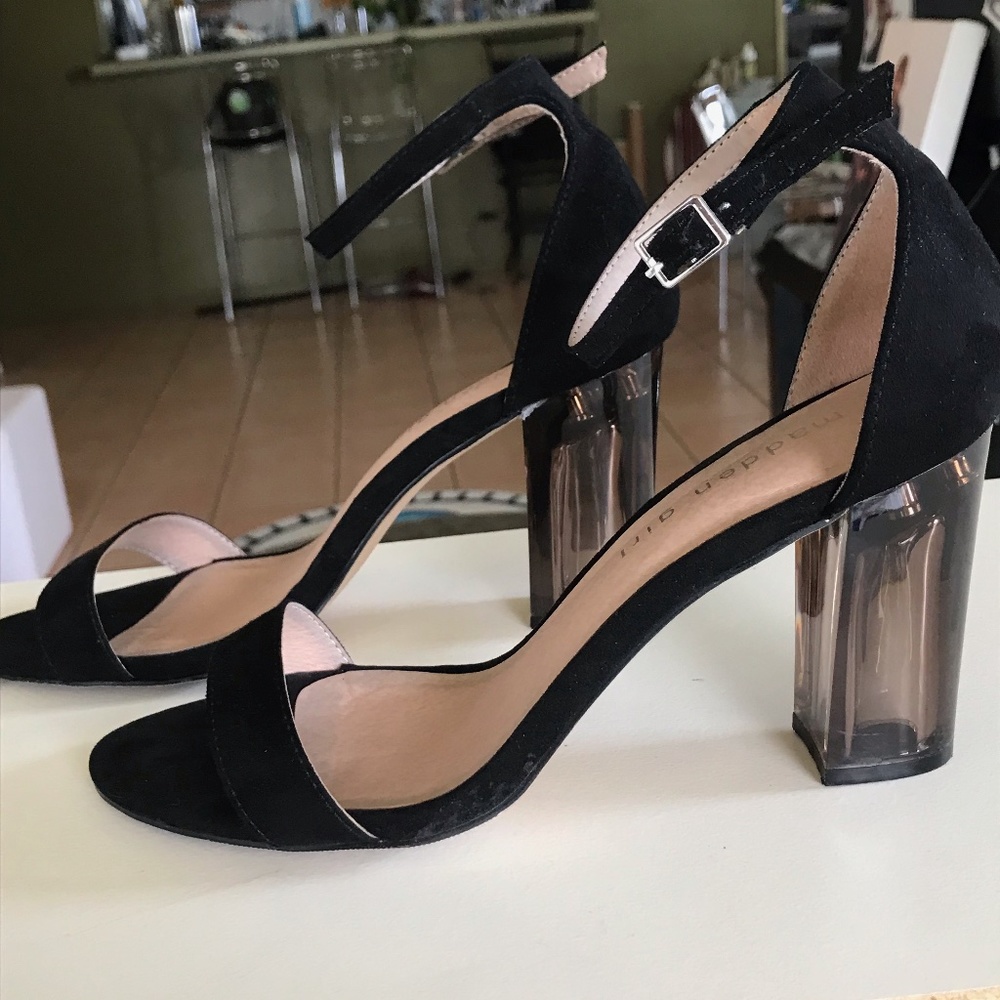 Madden Girl Women's BEELLA-L Heeled Sandal, SIZE 8. Black w/ Lucite Heel